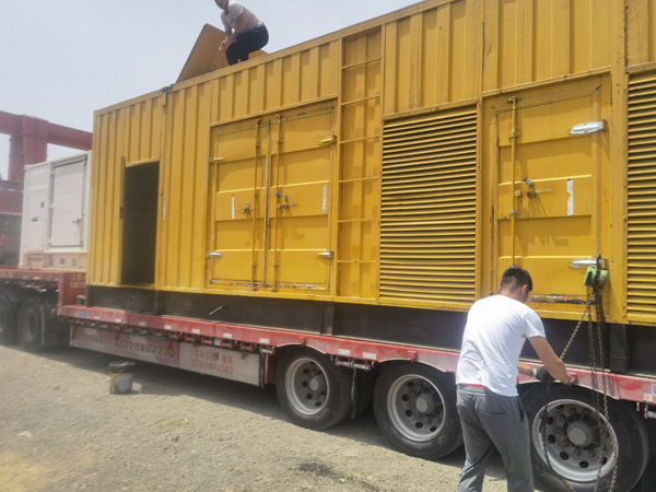 安溪除了负载情况和发动机维护，还有哪些因素会影响 200kw 柴油发电机的油耗？